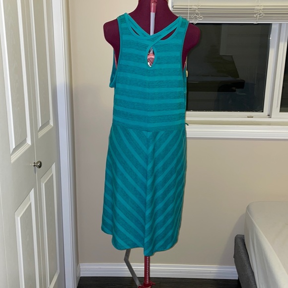 North Face casual dress XL - Picture 2 of 5